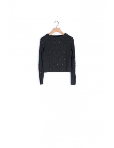 Pull en maille fantaisie orné de studs en stock